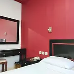 Metro Hotel Bekasi Powered By Cocotel
