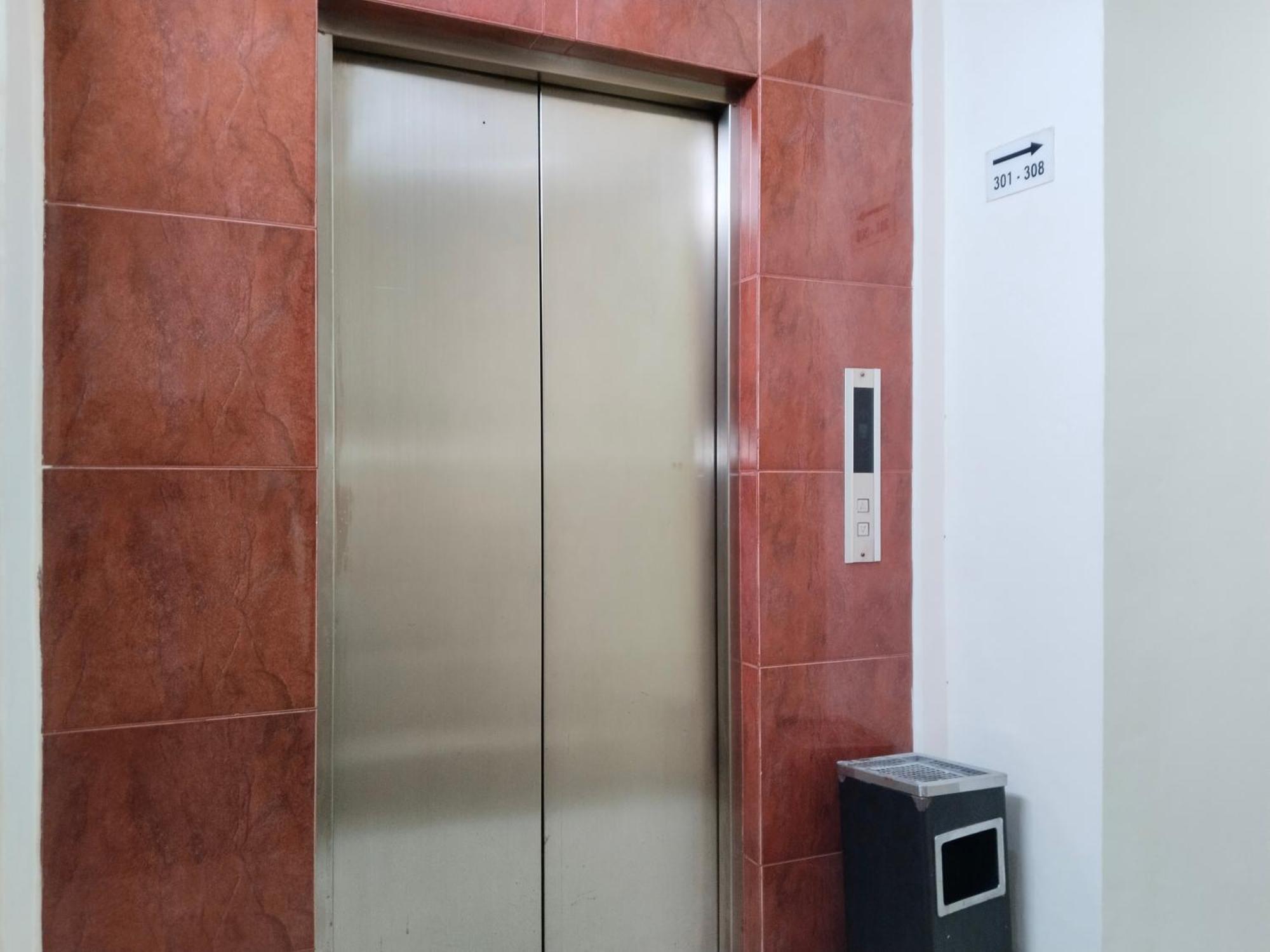 Metro Powered By Cocotel Hotel